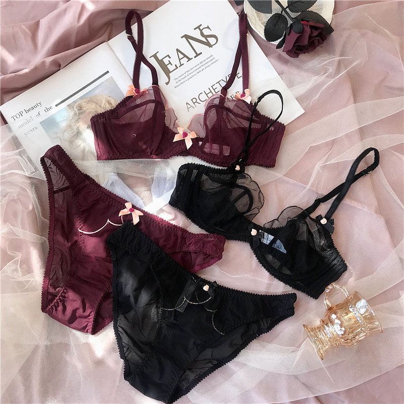 European and American sexy petal ultra-thin mesh lace has a steel circle gathered underwear full transparent bra comfortable underwear set