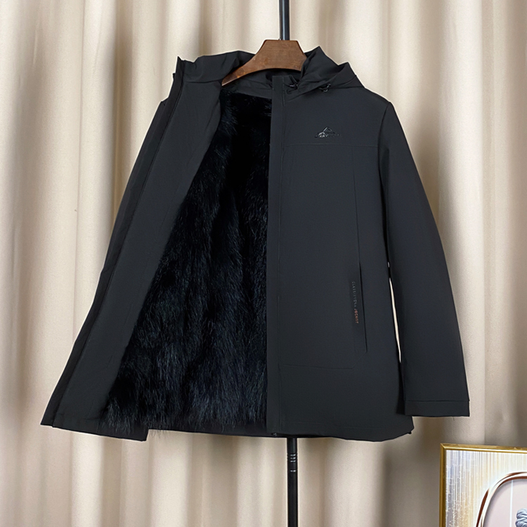 New Fur Parka for Men in Winter, Made of Fox Fur and Mink Fur with Detachable Raccoon Fur Lining