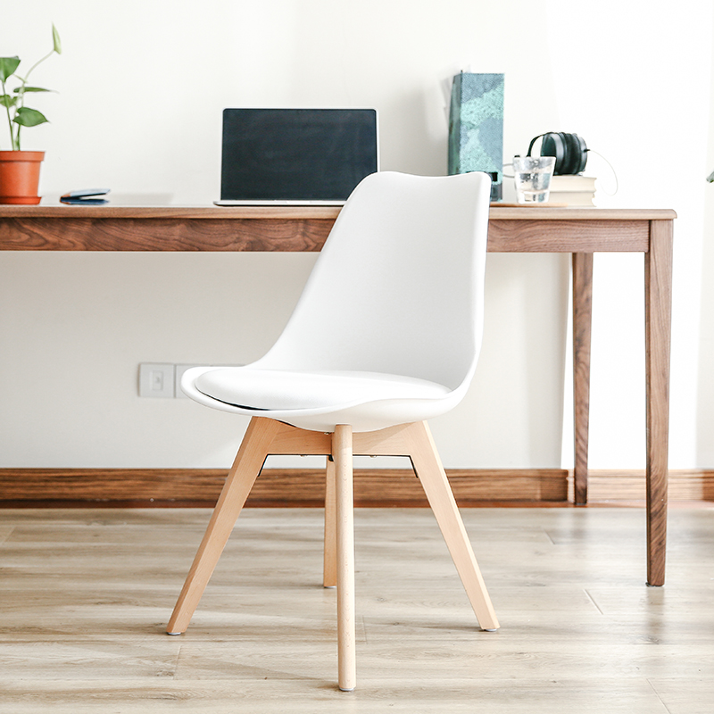 Nordic Eames chair solid wood dining chair modern minimalist small apartment children's room office chair office chair desk chair