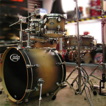 (City Piano Line)PDP (DW) FS All birch paint five-drum drum set drum set This black radiant