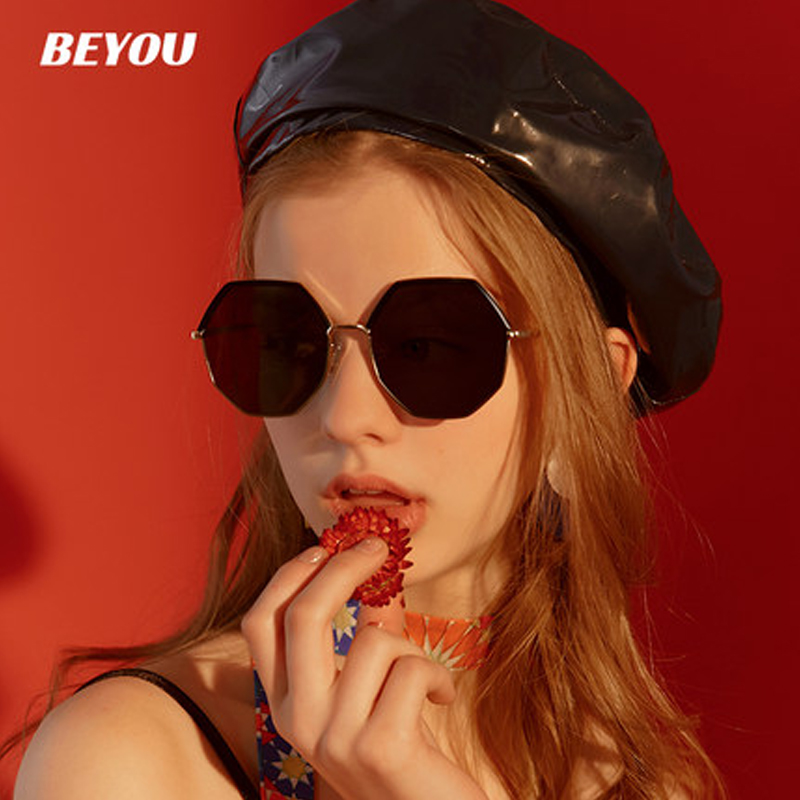 【beyou】春季经典引领时尚潮流墨镜女-秒客网
