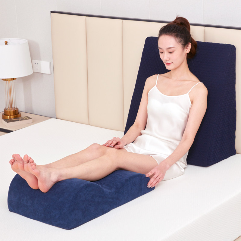 Pregnant woman leg pillow on leg-lifting mattress after the triangle pillow mattress mattress