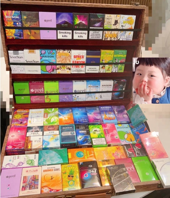 Ktv Hot Pot Promotion Tray, Bar Cigarette Box, Night Market Neck-Hanging Cigarette Box, Shanghai Night Market Snack Retro Prop Box