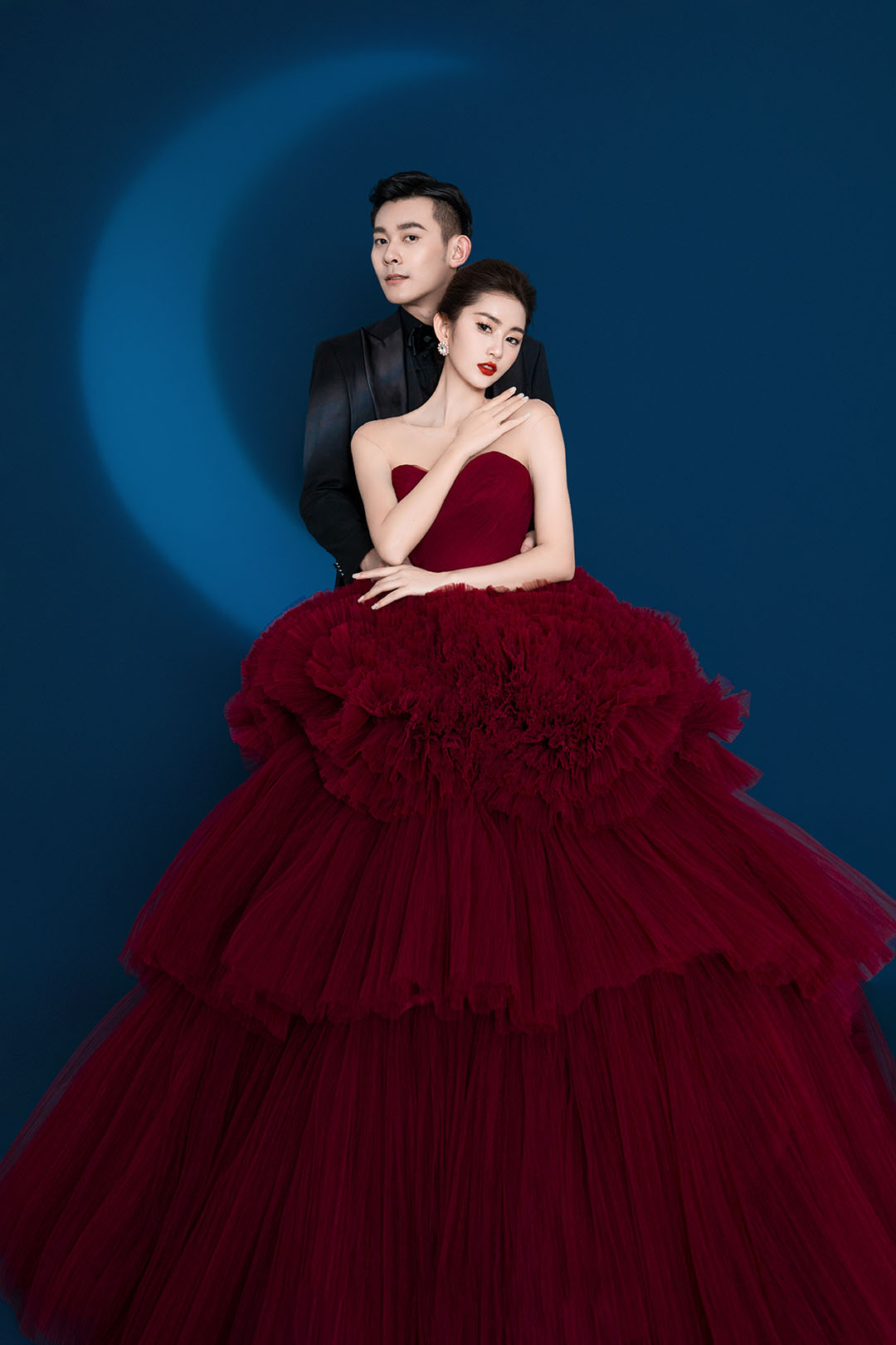 Fashionable red bra top lapel pin for beloved, clothing suitable for photo sessions, flowered, tutu skirt Fashionable red bra top lapel pin for beloved, clothing suitable for photo sessions, flowered, tutu skirt
