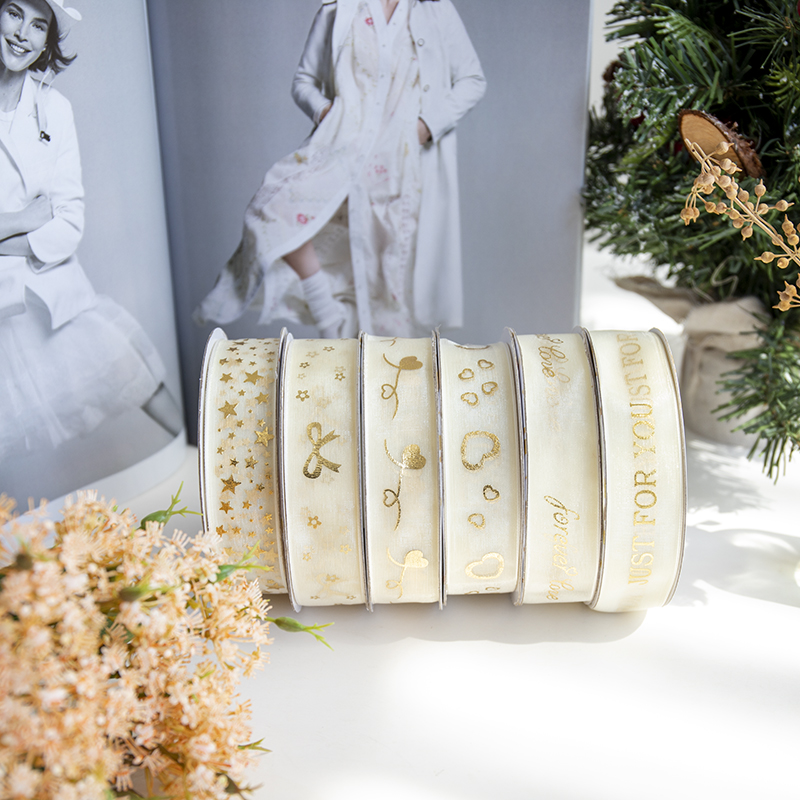 Snow yarn ribbon colored with gift cake box packing satin with flower bunches bronzed and decorated butterfly knot