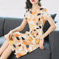 Bonna 2018 mùa hè mới của phụ nữ thời trang in ngắn tay đầm nữ Slim là tính khí mỏng V-cổ váy