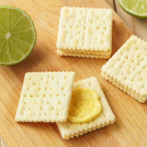 康师傅 3+2 увлекательное печенье с содовой 125 г*8 крем для сумки свободно в штучной штучке для повседневного питания с закусками плюс завтрак