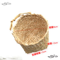 The black rice snack straw bag rice straw bag rice straw bag rice herb rice grass handmade with different sizes and errors