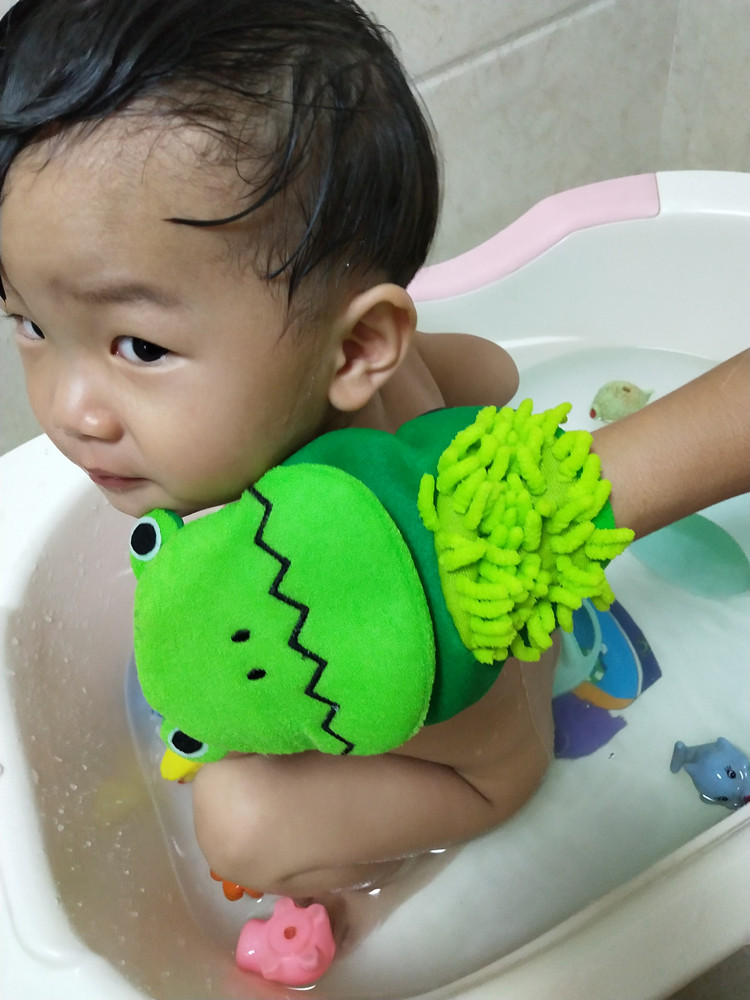 Cartoon bath towel Cute baby fine sand hand puppet bath gloves Double layer rub mud rub back children rub bath towel