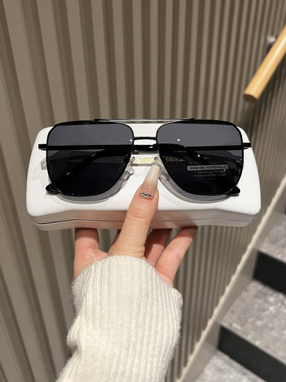 Polarized Sunglasses for Men 2024 New Retro Aviator Sunglasses for Driving, Fishing, High-Definition, Uv Protection