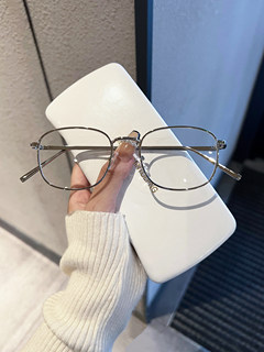 Wang Hedi's Same Style Eyeglass Frames for Men, Trendy, High-End, Myopia, Refined, Gold-Rimmed Glasses, Anti-Blue Light, Non-Prescription Glasses for Women