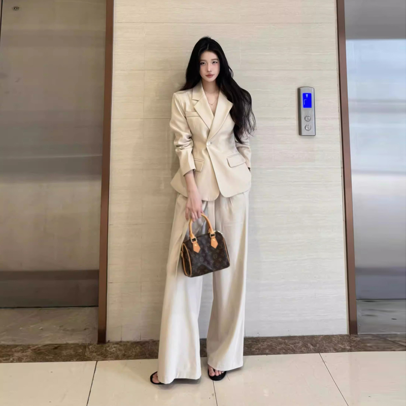 Manxue Korean-Style Commuter Suit Set for Women, New Spring and Autumn Model, Elegant and Sophisticated with a Waist-Cinching Design, Suit with Wide-Leg Pants Manxue Korean-Style Commuter Suit Set for Women, New Spring and Autumn Model, Elegant and Sophisticated with a Waist-Cinching Design, Suit with Wide-Leg Pants