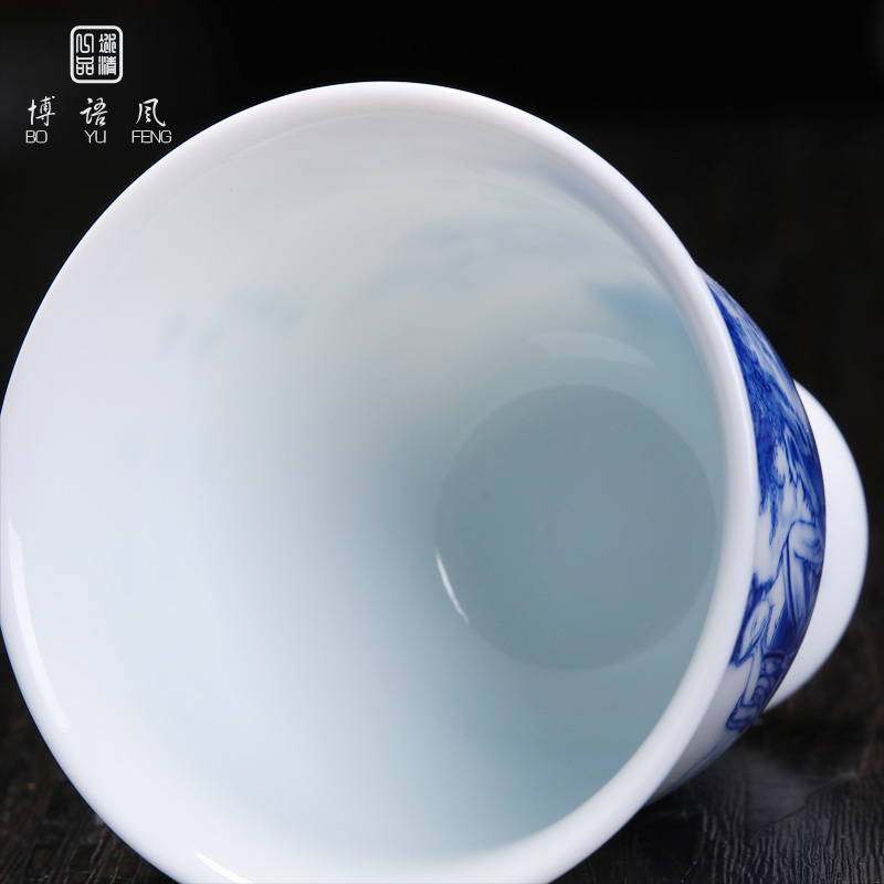 His affection new one product Wang Chenfeng ancient flora cup of jingdezhen ceramic sample tea cup "women 's CPU master of blue and white porcelain cup