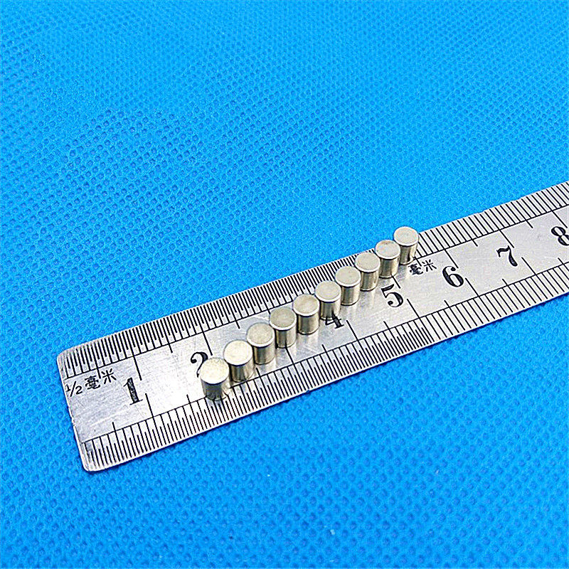 Powerful small magnet round magnet steel ultra-thin sheet permanent magnet column toy neodymium iron boron rare earth magnet 4 mm