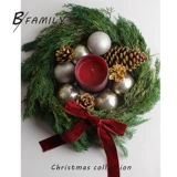 Рождественское украшение висят зеленая вечная сосна кипарисовая подвесная подвеска фестиваль атмосфера, положительный стол