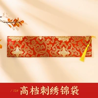 Вышитый подарочный пакет с высокой вышивкой