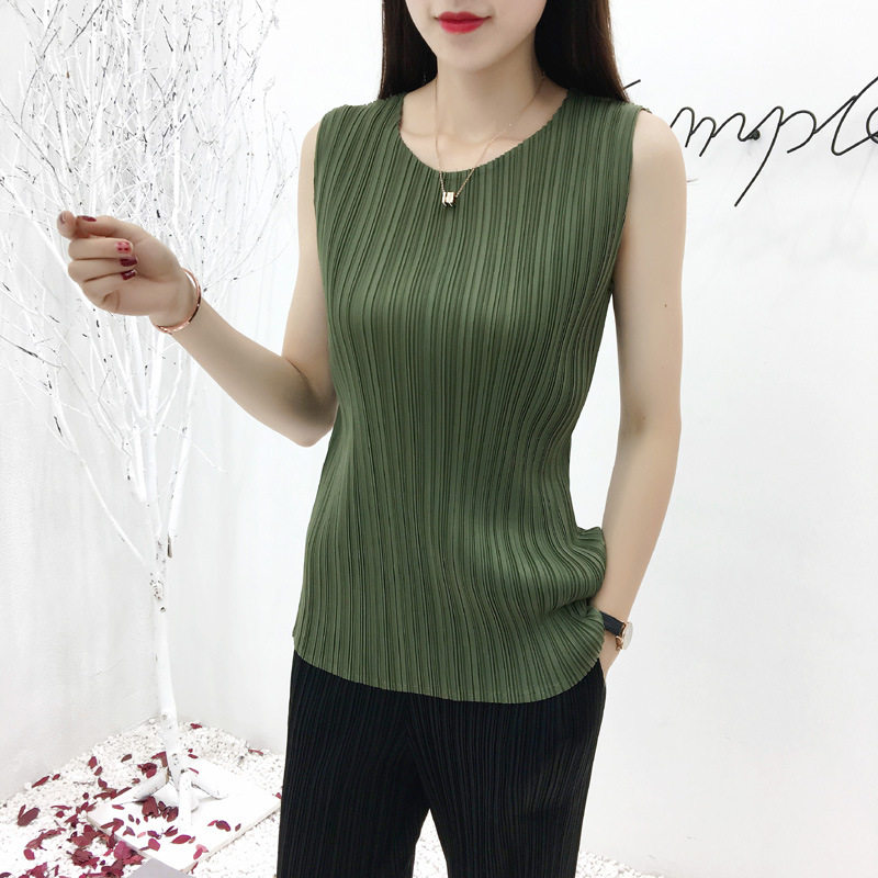 Triple-residence pleated blouses woman 2021 Summer small vest loose large size and slim temperament sleeveless 100 lap T-shirt