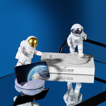 Modern minimalist creative astronaut mobile phone rack home living room cabinet office desktop decorations astronaut ornaments