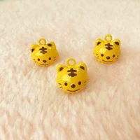 Ярко -желтый тигр