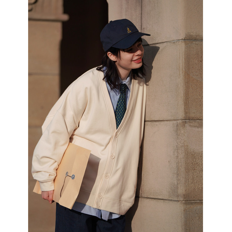 UNRETRO Spring and Autumn Japanese V-collar sweater jacket loose student leisure college style cardigan sweater men and women