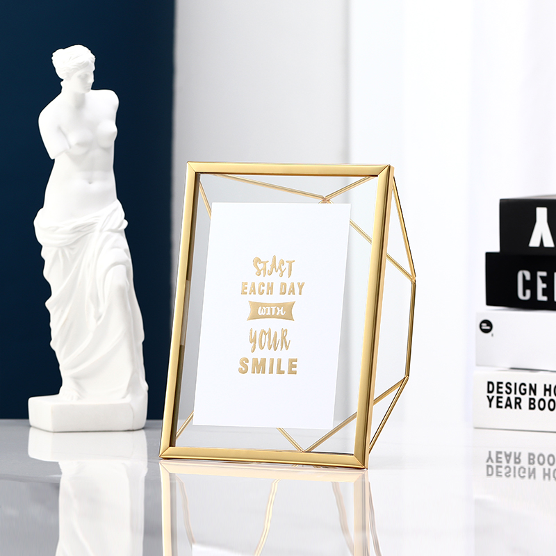 Light Luxurious Metal Photo Frame Swing Table Photo Custom Creativity Ins Wind Transparent Glass Office Swing Piece Square Small