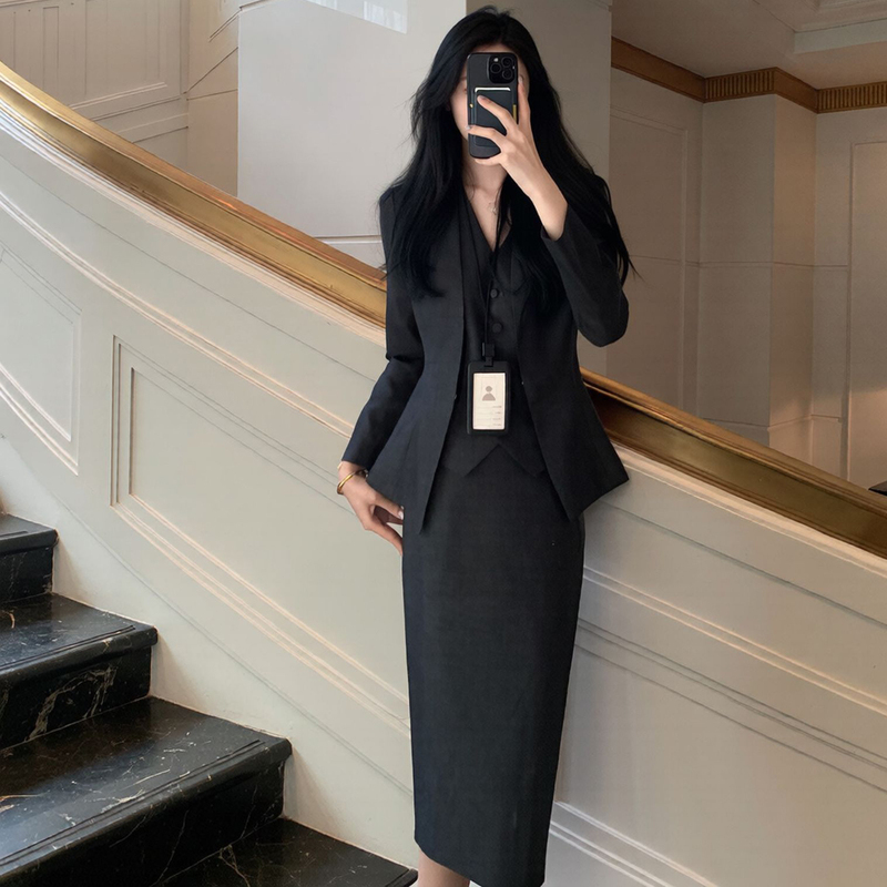 2026 Spring and Autumn Formal Workwear Old Money Style Collarless Slim-Fit Suit Jacket Vest High-Waisted Skirt Three-Piece Set 2026 Spring and Autumn Formal Workwear Old Money Style Collarless Slim-Fit Suit Jacket Vest High-Waisted Skirt Three-Piece Set
