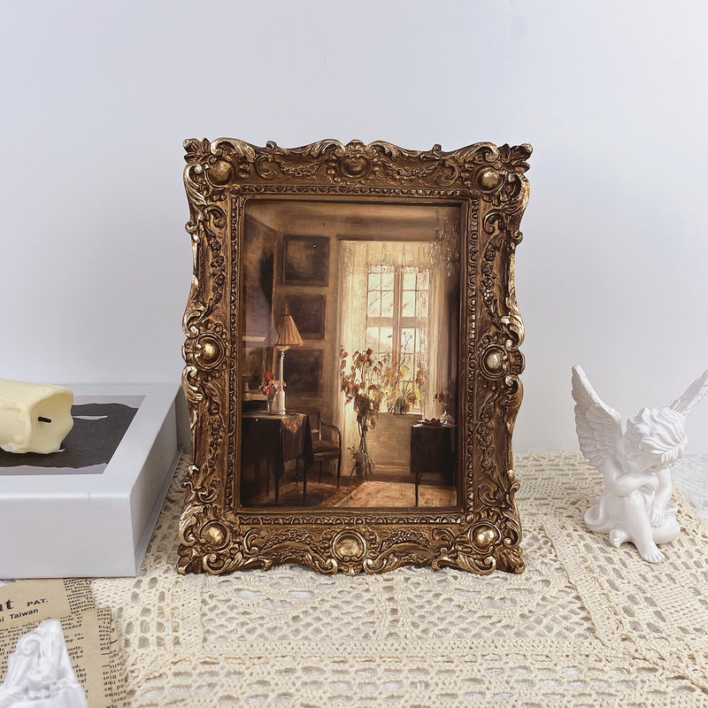 French-Style European Niche High-End Light Luxury Carved Picture Frame Vintage Oil Painting Decorative Painting Desktop Ornament Classical Display Stand