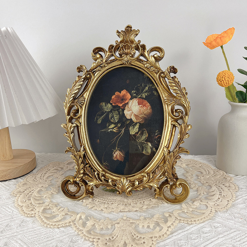 French-Style Golden 7inch Light Luxury Carved Picture Frame with Floral Vintage Oil Painting Decoration, Tabletop Ornament, Classical Display Stand