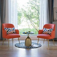 Арбуз красный два стула один стол