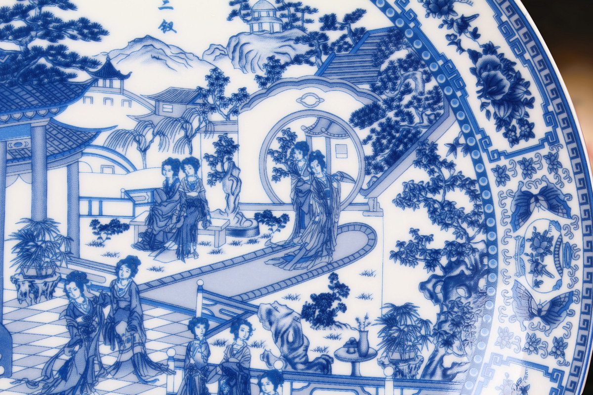 Twelve women of jingdezhen blue and white ceramics gold hair pin hang dish his Chinese style classical decoration home furnishing articles