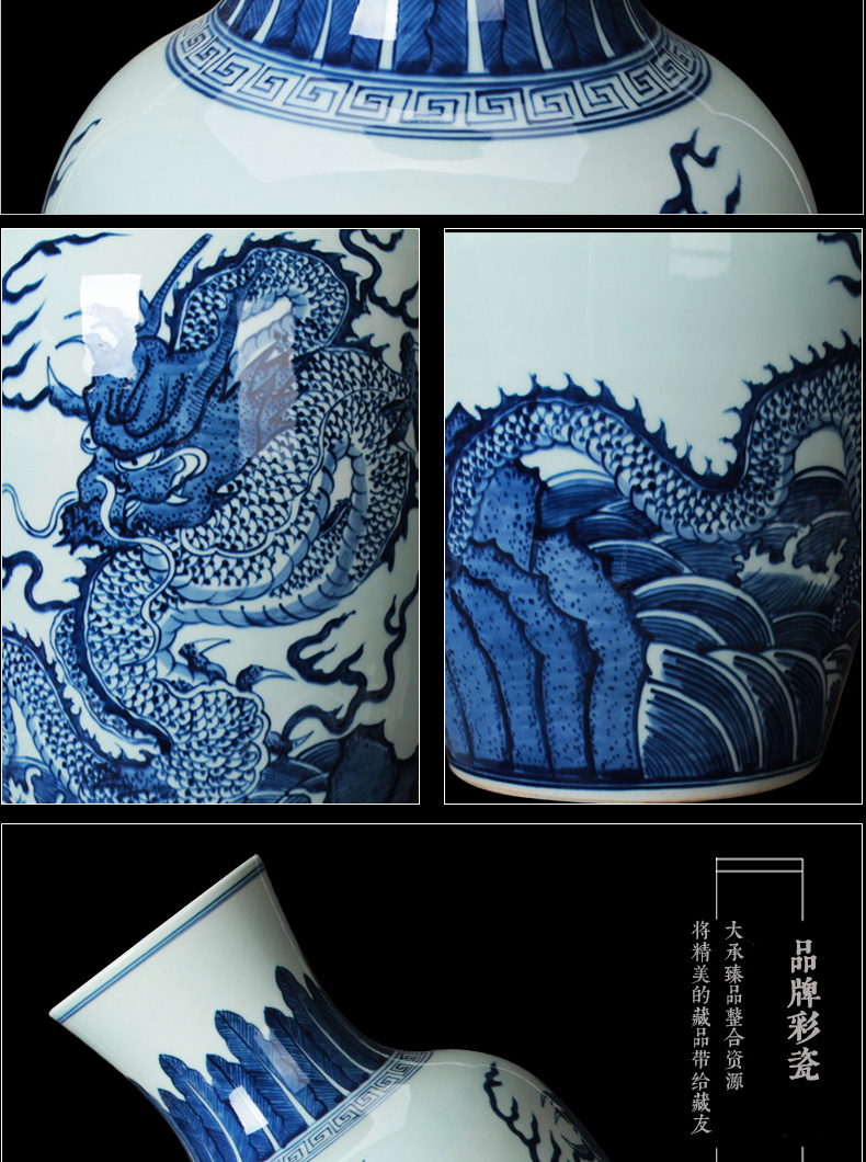 Jingdezhen porcelain vases, antique hand - made sea of blue and white porcelain dragon were bottles of Chinese decorative arts and crafts