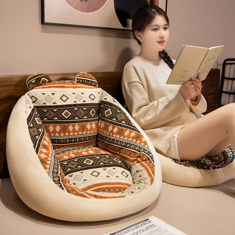 Ethnic style futon cushions on the ground, lazy people sitting on tatami, Japanese style bedroom home balcony bay window floor thickening