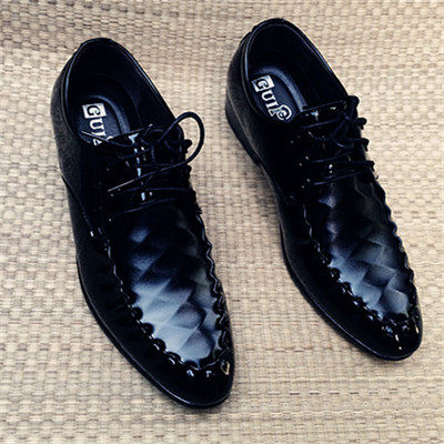 2022 autumn men's daily casual leather shoes British pointed hair stylist Korean version black heightening wedding shoes men's shoes