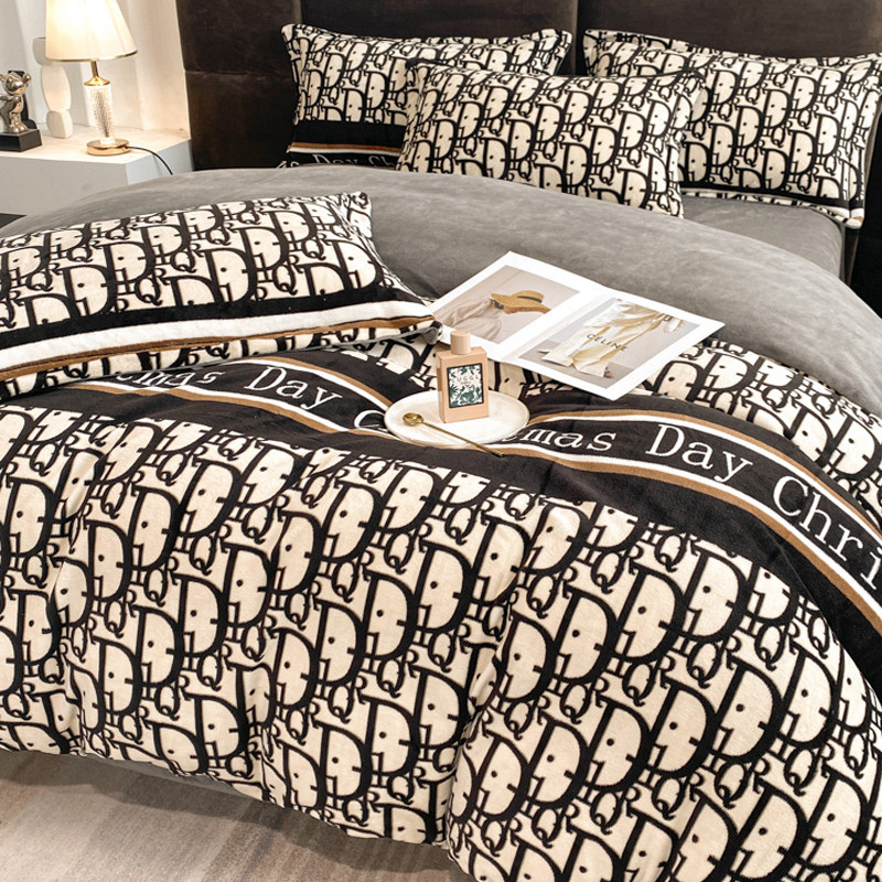 Winter Fleece Four-Piece Bedding Set, Milk Velvet 2025 New Double-Sided Plush Duvet Cover, Coral Fleece Bed Sheet and Fitted Sheet