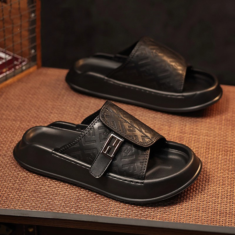 Korean Uamtor Men's Slip-On Sandals 2026 New Summer Outdoor Non-Slip Wear-Resistant High-End Sandals