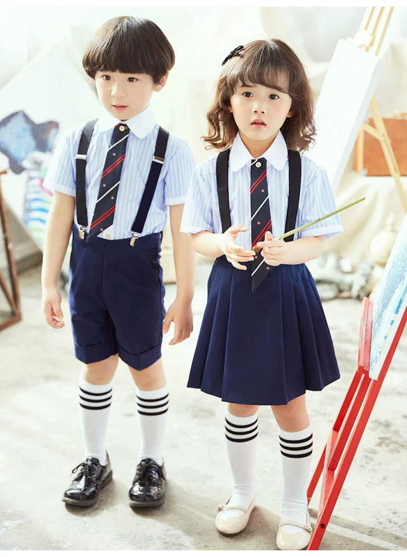 Quần áo mẫu giáo mùa hè tay ngắn Anh gió trẻ em biểu diễn thể thao phù hợp với đồng phục trường tiểu học đồng phục tùy chỉnh quần áo cotton đẹp cho bé