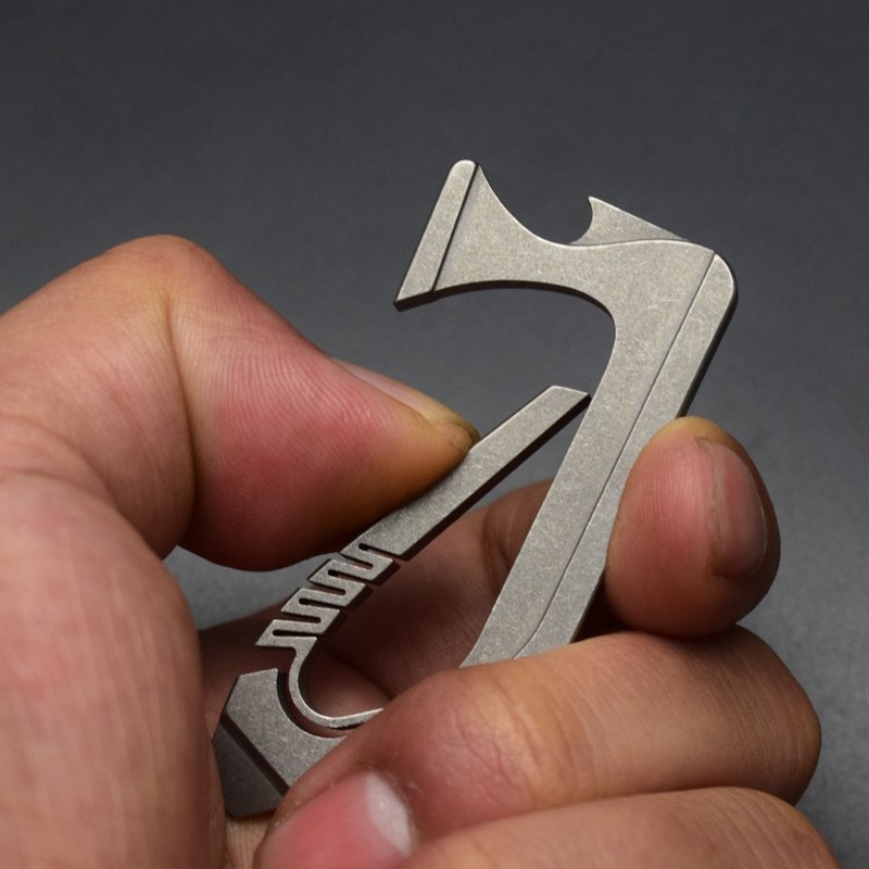 Portable multifunctional titanium alloy mechanical key buckle outdoor pure titanium EDC tool bottle opener quick hook men