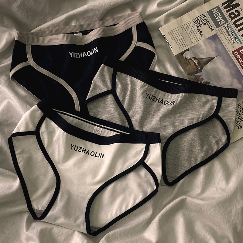 Underwear women's pure cotton Korean version of graphene antibacterial mid-waist sexy hip-lifting skin-friendly and comfortable girl student briefs