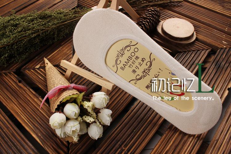 Nông miệng vớ sợi tre mùa hè mỏng nữ silicone vớ thuyền nông miệng vớ vô hình kháng khuẩn khử mùi chống trượt thuyền vớ