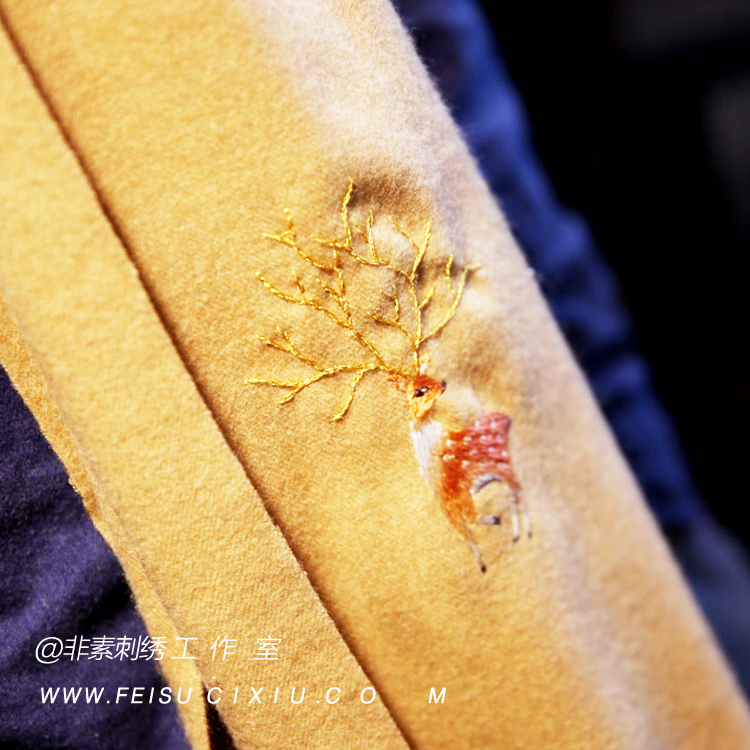 Deer Bao designs Sue Embroidery elk double - sided embroidery shawl warm cashmere scarf Christmas gift