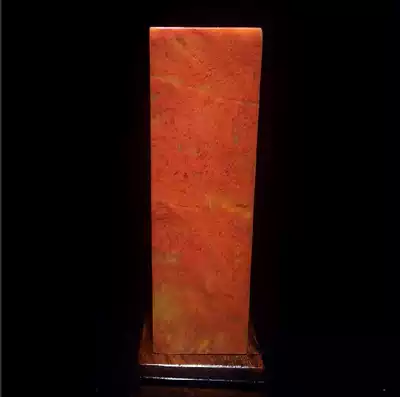 Guilin Longsheng natural jade stone Guilin chicken blood Jade lychee frozen chapter chicken blood stone raw stone