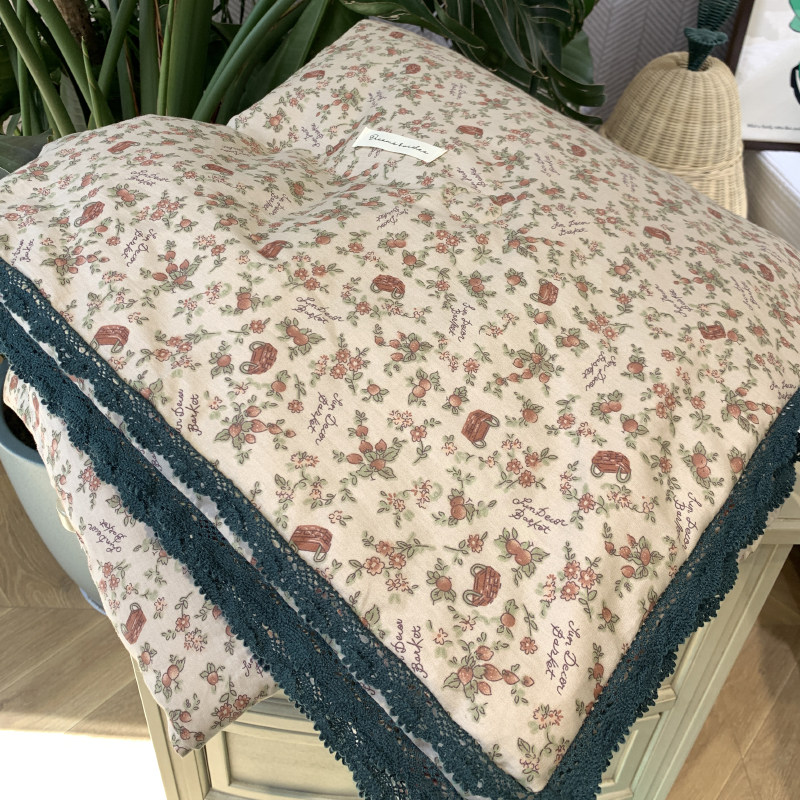 Art Retro Red Fruits Whole Cotton Summer Cool Quilt Girl Hearts Lace Lace lace Soybean Fiber Summer Air Conditioning By Thin