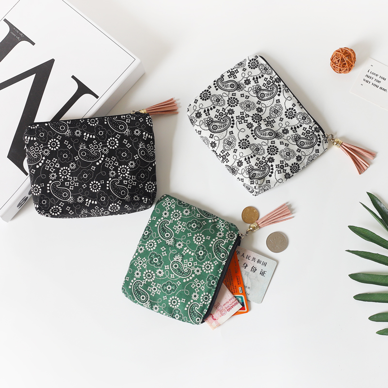 Retro Letter Chain Chain Women in Cold Wind Mini Little Coin Card Package New Bag Wallet