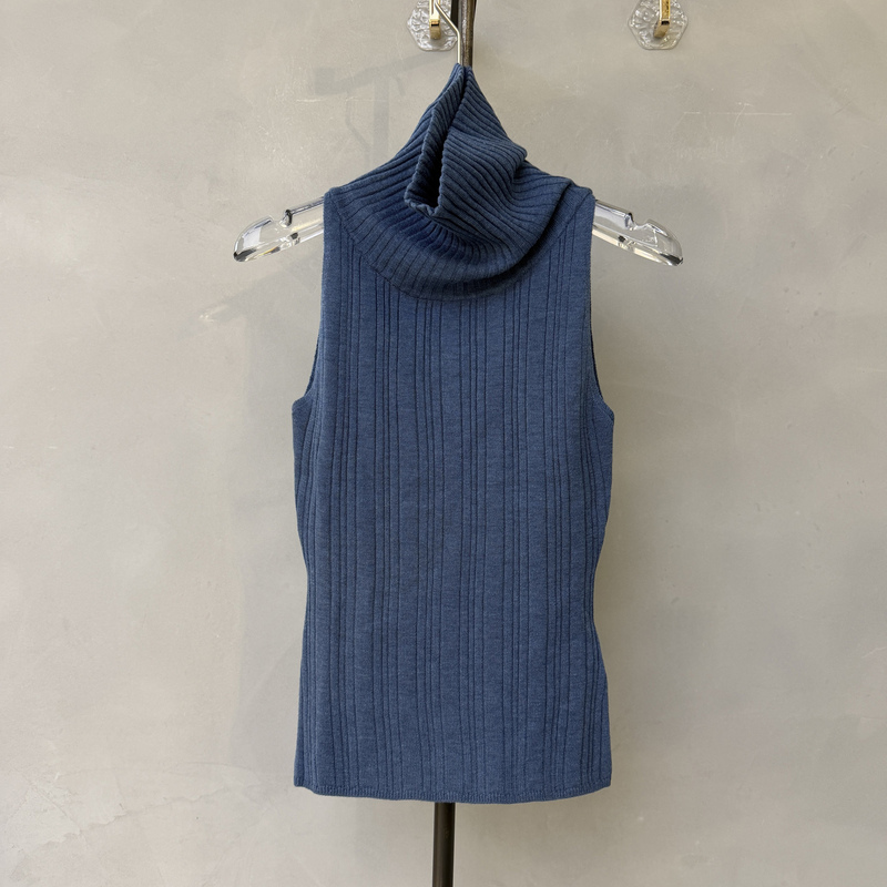 European Women's Clothing 2026 Autumn New Niche Design High-Neck Sleeveless Knitted Base Shirt Vest Top European Women's Clothing 2026 Autumn New Niche Design High-Neck Sleeveless Knitted Base Shirt Vest Top