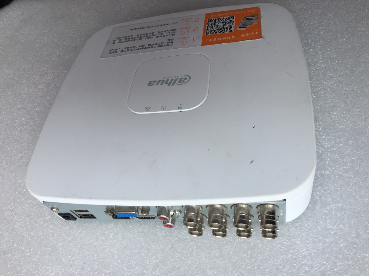 DH-HCVR4108C-V3 Dahua 8-way coaxial high-definition recording machine three-net hybrid recorders support P2