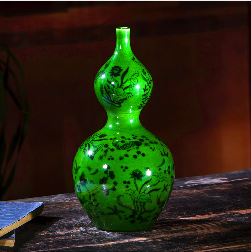 Jingdezhen ceramic vase furnishing articles sitting room of Chinese style restoring ancient ways is emerald rich ancient frame home decoration decoration arranging flowers