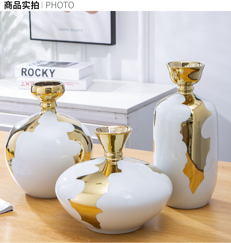 Jingdezhen ceramic vases, dried flowers, flower arrangement is north European style living room TV ark, wine porch household soft adornment