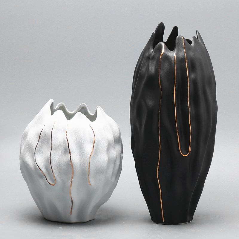 Light and decoration paint ceramic vase flower arrangement sitting room of I and contracted household act the role ofing is tasted soft outfit is placed between example restaurant