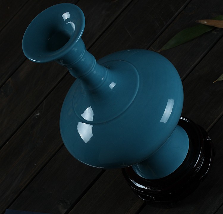 Jingdezhen ceramics vase sitting room place modern creative fashion peacock blue beauty bottle home crafts