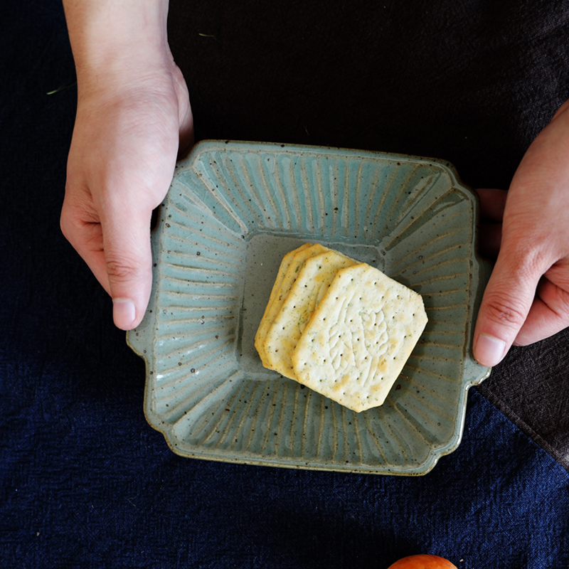 Oujiang celadon Chinese food dish deep dish fresh ideas shape of household ceramic snack dish fish dish can microwave oven